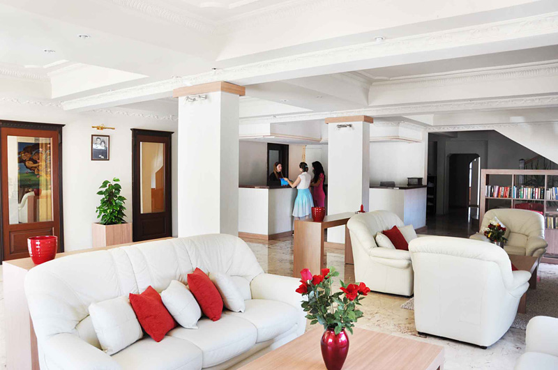 Manolya Hotel